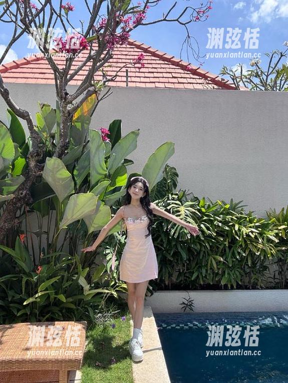 17吃瓜入口带你领略无穷美食，畅游网站网页中的吃瓜瞬间！