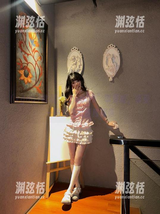 收藏“xgua99”苹果版，享受一站式吃瓜便利服务