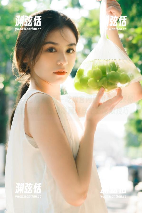 “五一吃瓜官网网页版”探秘美食奥秘，快来收藏这些绝妙吃瓜技巧