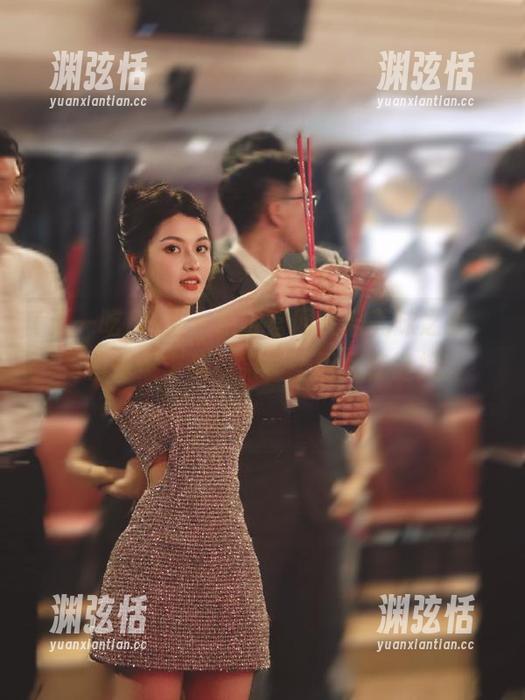 五一吃瓜官网开启美味之旅，尽情探索丰盛瓜果，一切尽在链接！