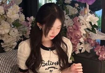 今日吃瓜娜娜告诉你，五一吃瓜苹果版如何让吃瓜变得如此有趣！