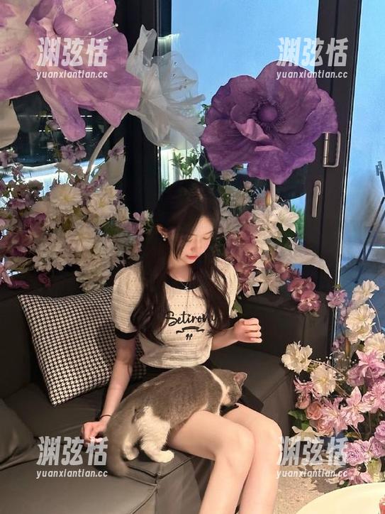 今日吃瓜娜娜告诉你，五一吃瓜苹果版如何让吃瓜变得如此有趣！
