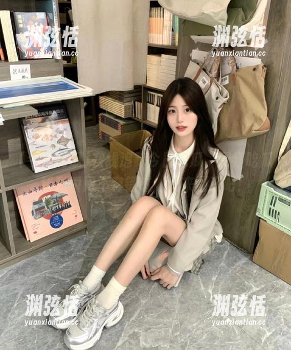 在线追踪今日吃瓜，网红吃瓜精彩瞬间不容错过，快来围观吧！