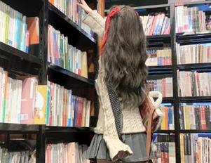 免费吃瓜网站大揭秘：这款app让你轻松获取最新八卦资讯！