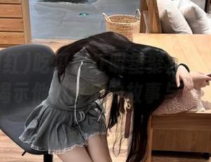 吃瓜网红明星聚焦：最新更新揭示他们背后的故事与秘闻