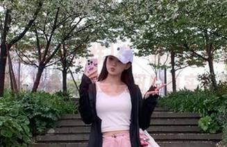 在“黑料正能量不打烊”导航平台，感受资讯的真实与魅力！