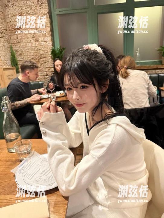 黑料社下载地址在哪里？最新信息爆料让你瞬间成为八卦大神！
