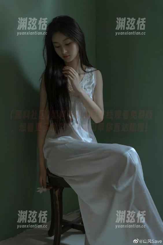 黑料社区入口在线观看免费版，想看更多精彩？传送门带你直达热搜！