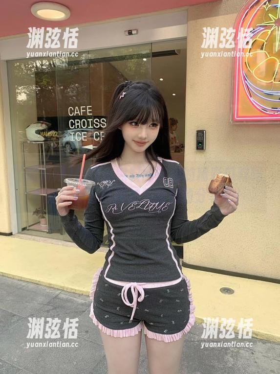 想知道黑料网在线的精彩瓜料吗？立即点击链接加入我们的分享吧！