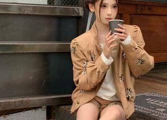 不止是新闻！下载黑料网最新，畅享娱乐圈里不为人知的黑料内幕！