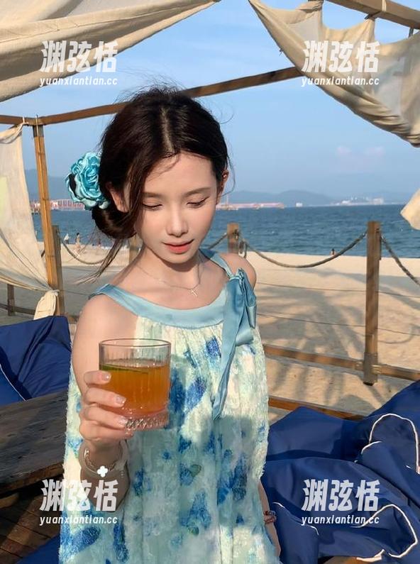 最新黑料网app盛大推出，成为吃瓜群众的必备神器，娱乐八卦一手掌握！